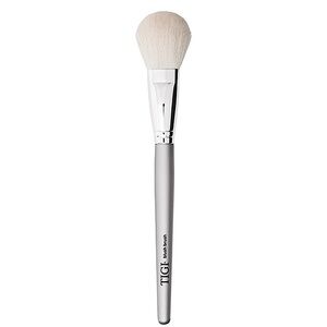 TIGI Cosmetics Blush Brush